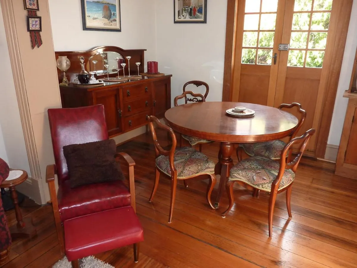 Eliza Cottage 호바트 0*,